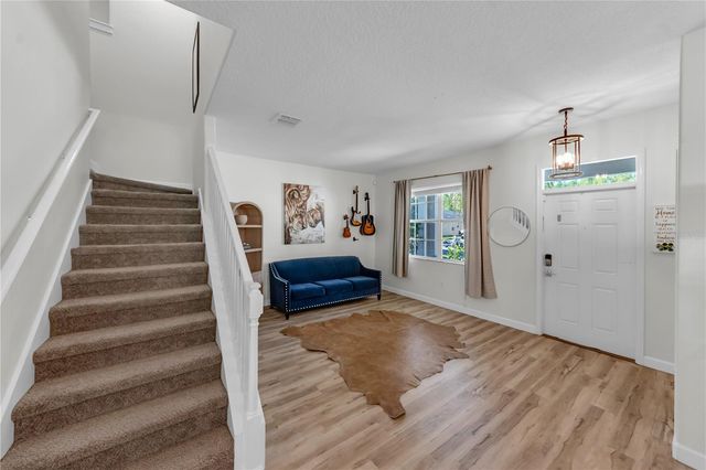 18617 MILTON KEYNES COURT, Land O Lakes, FL 34638