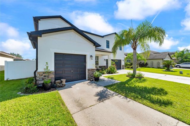 18617 MILTON KEYNES COURT, Land O Lakes, FL 34638