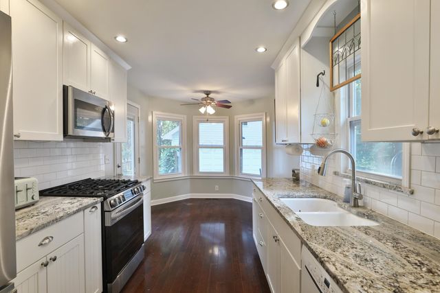 430 Canyon Drive N, Columbus, OH 43214
