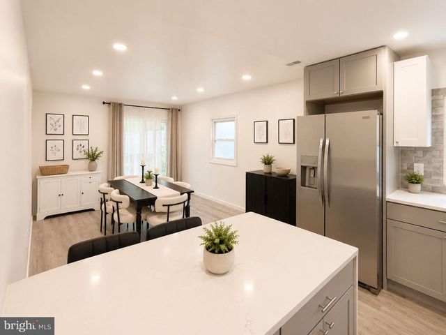 225 COLFAX CT, Manassas Park, VA 20111