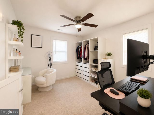 225 COLFAX CT, Manassas Park, VA 20111