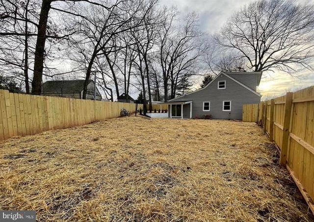 225 COLFAX CT, Manassas Park, VA 20111