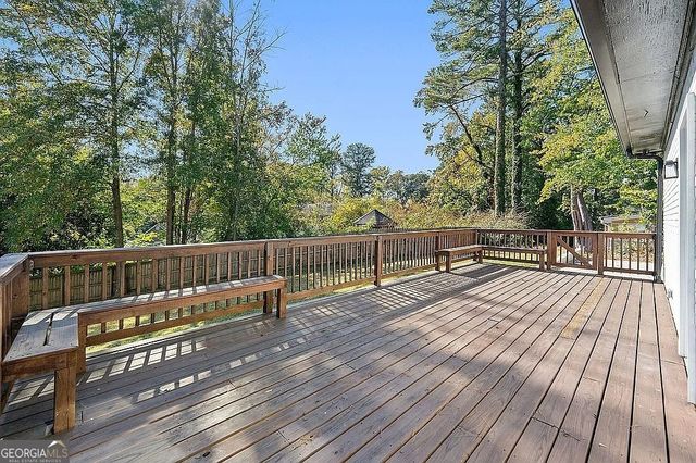 5930 Lake Acworth Drive NW, Acworth, GA 30101