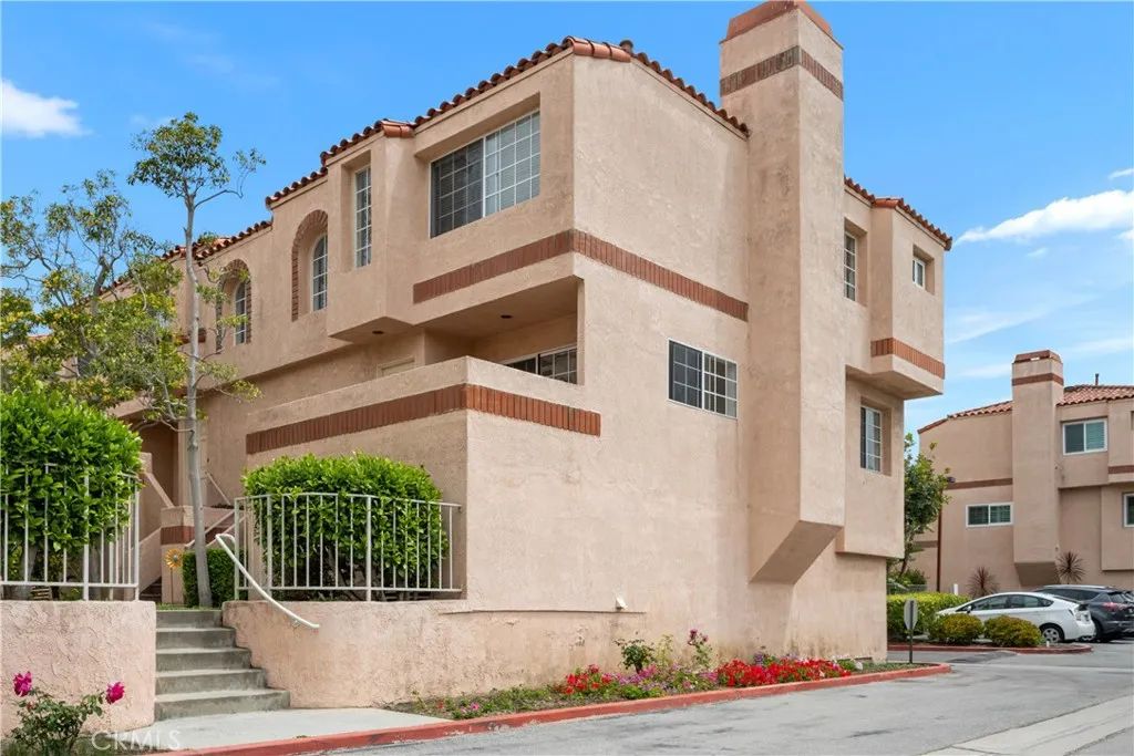 3101 Plaza Del Amo 101, Torrance, CA 90503