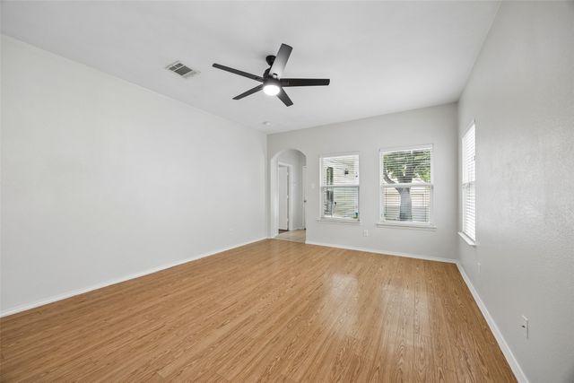 1317 Live Oak Lane, Savannah, TX 76227