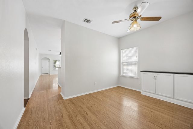 1317 Live Oak Lane, Savannah, TX 76227