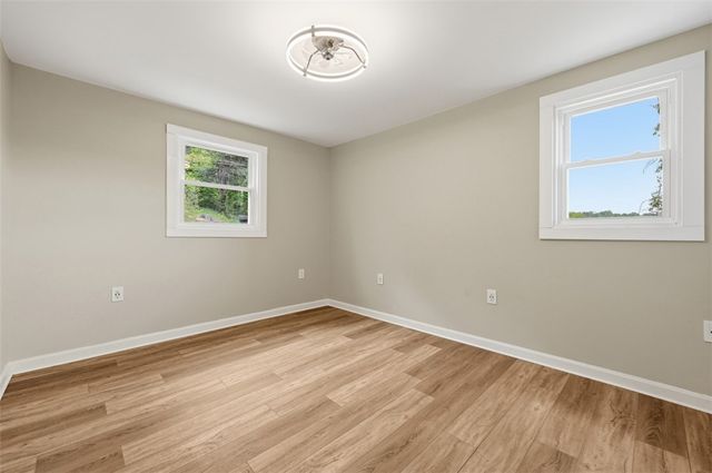 11 Lee Ave, Forest Hills Boro, PA 15221