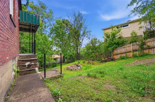 11 Lee Ave, Forest Hills Boro, PA 15221