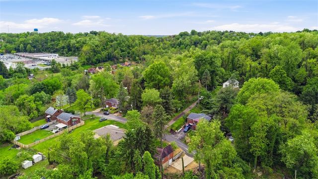 11 Lee Ave, Forest Hills Boro, PA 15221