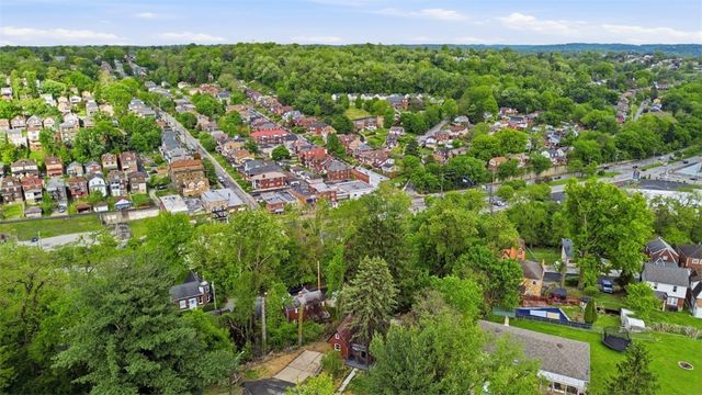 11 Lee Ave, Forest Hills Boro, PA 15221