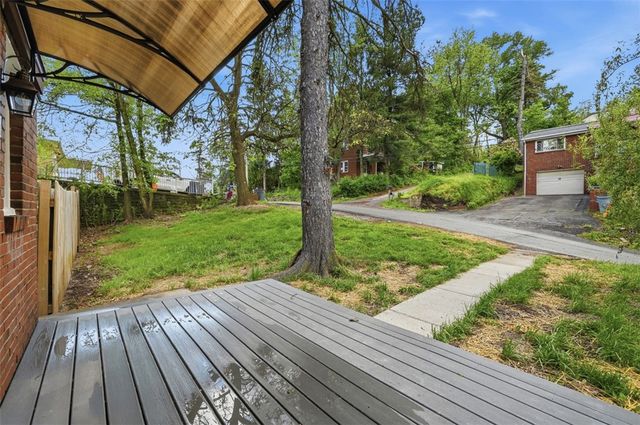 11 Lee Ave, Forest Hills Boro, PA 15221