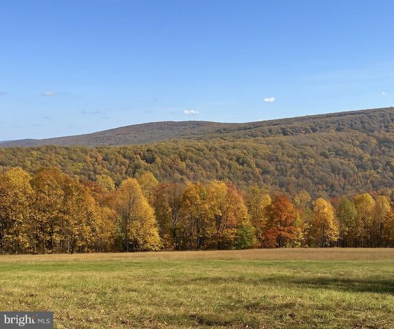 110 LEE DRIVE, Linden, VA 22642