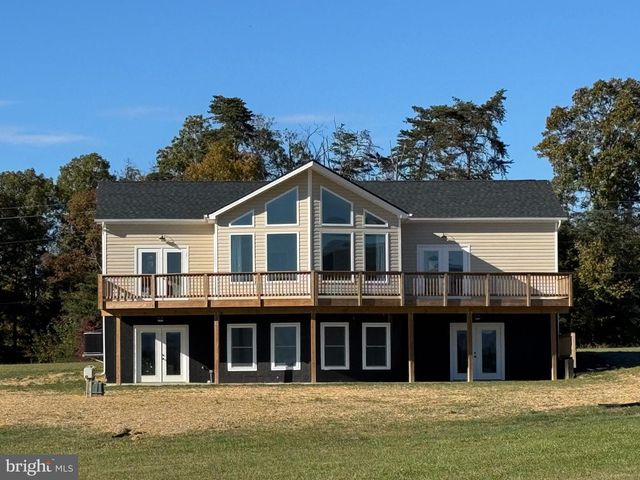 110 LEE DRIVE, Linden, VA 22642