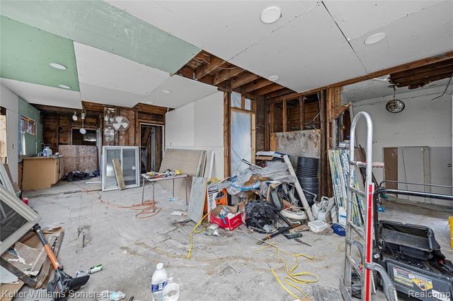 14275 Troester Street, Detroit, MI 48205