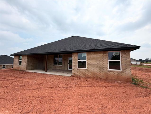 2204 Winter Ridge Road, Blanchard, OK 73010