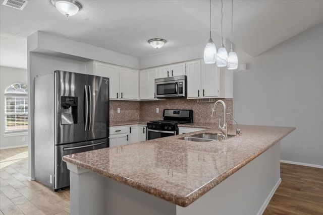 20038 Crazy Horse Circle Drive, Katy, TX 77449