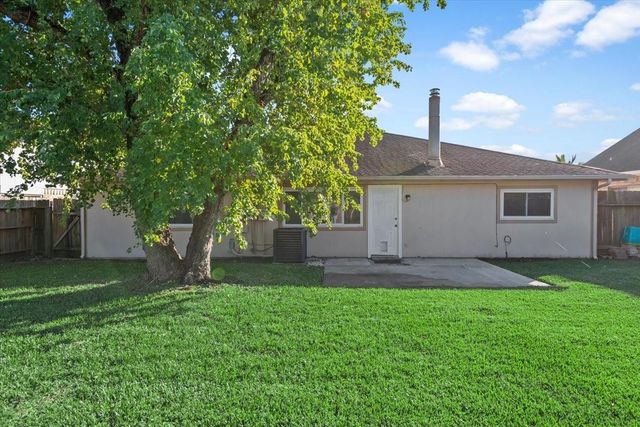 20038 Crazy Horse Circle Drive, Katy, TX 77449