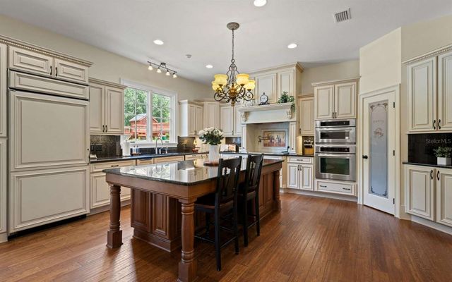 537 SW WINDSOR DRIVE, Lake City, FL 32024