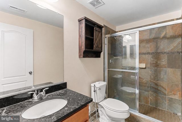 43117 SHORE SQ, Ashburn, VA 20148
