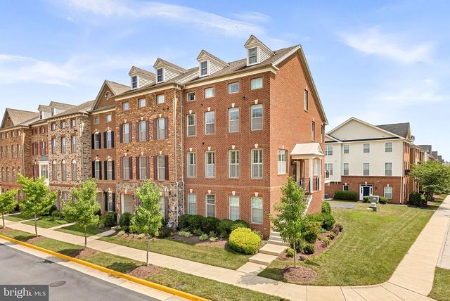43117 SHORE SQ, Ashburn, VA 20148