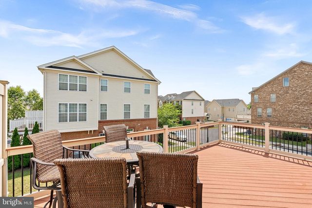 43117 SHORE SQ, Ashburn, VA 20148