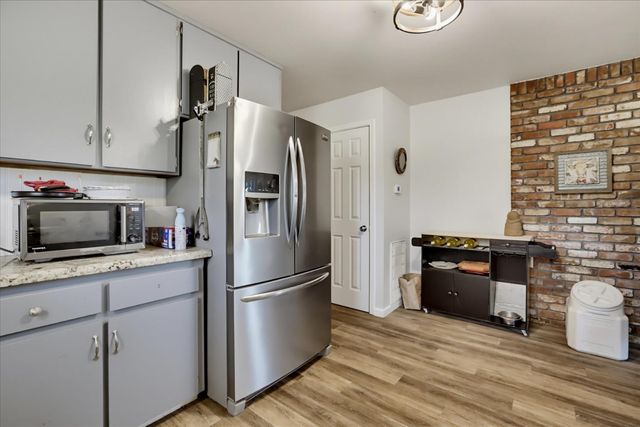 13909 Beyers Ln, Grass Valley, CA 95949