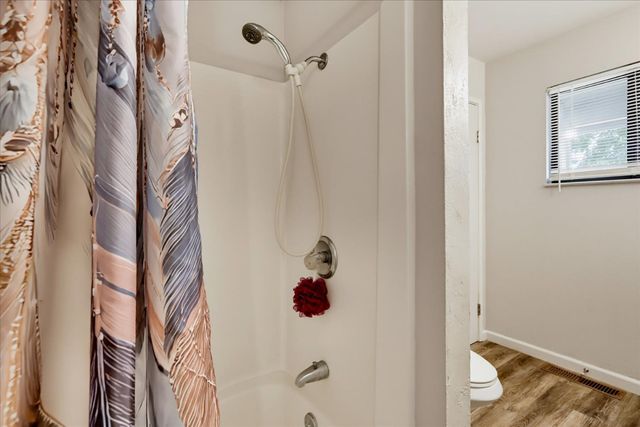 13909 Beyers Ln, Grass Valley, CA 95949