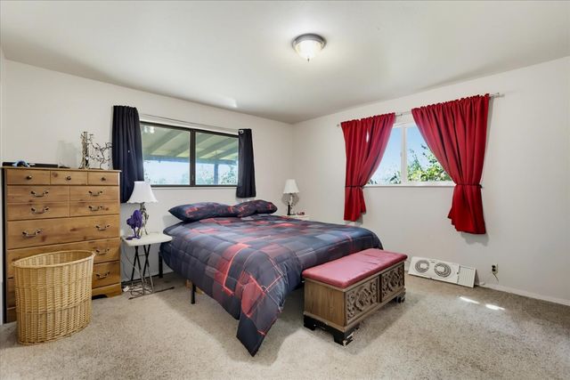 13909 Beyers Ln, Grass Valley, CA 95949