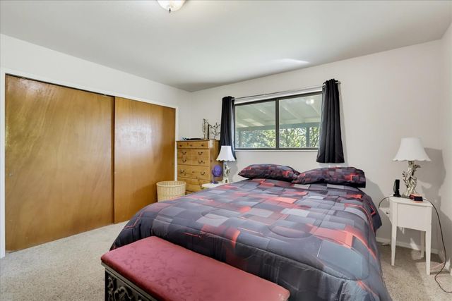 13909 Beyers Ln, Grass Valley, CA 95949