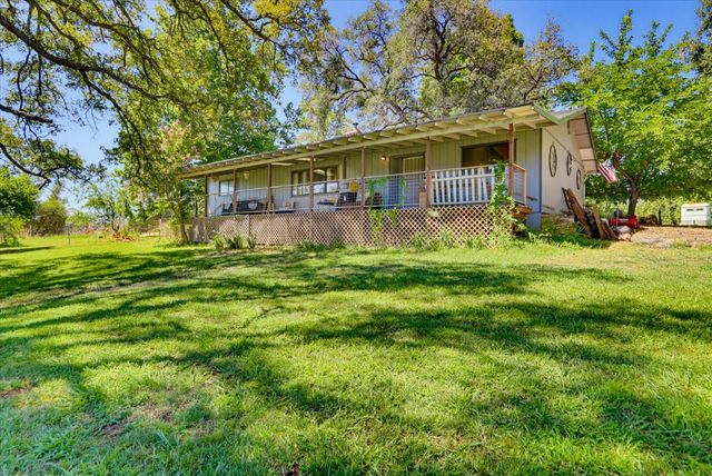 13909 Beyers Ln, Grass Valley, CA 95949