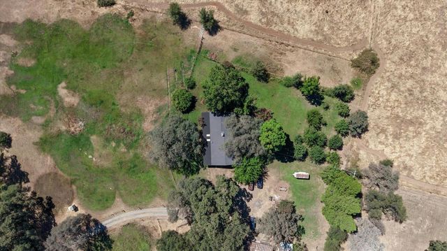 13909 Beyers Ln, Grass Valley, CA 95949