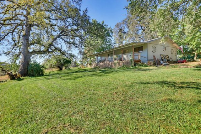 13909 Beyers Ln, Grass Valley, CA 95949