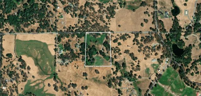 13909 Beyers Ln, Grass Valley, CA 95949