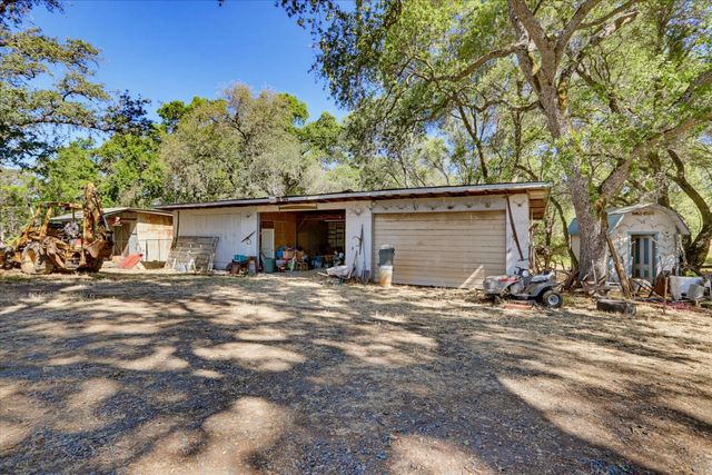 13909 Beyers Ln, Grass Valley, CA 95949