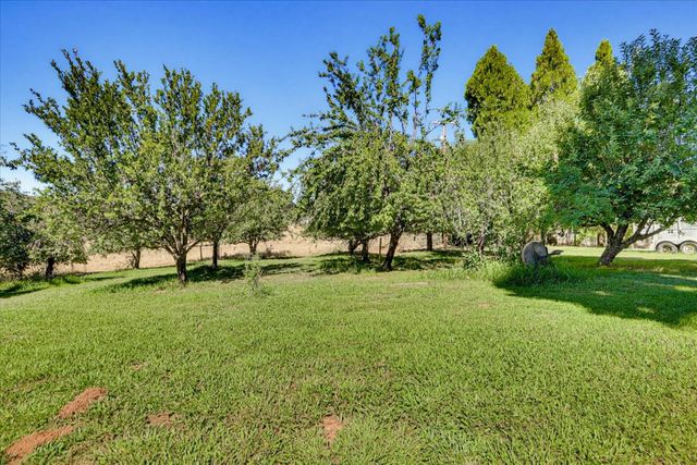 13909 Beyers Ln, Grass Valley, CA 95949