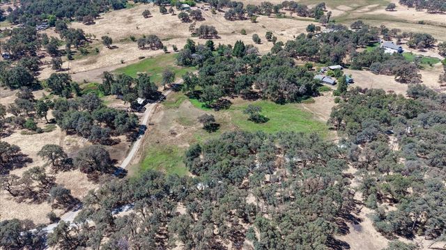 13909 Beyers Ln, Grass Valley, CA 95949