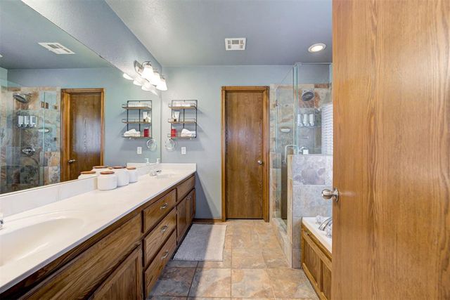 3470 NE Chuck Wagon Road, Piedmont, OK 73078