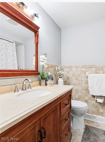 31773 N Roundhead Drive, Solon, OH 44139
