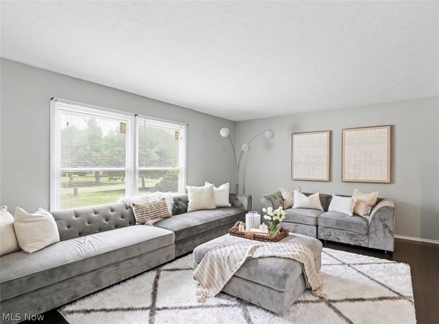 31773 N Roundhead Drive, Solon, OH 44139