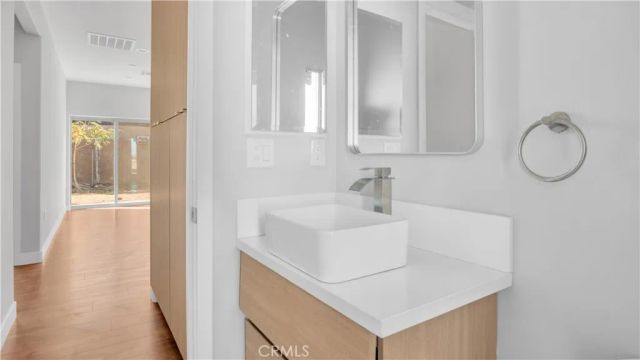 4858 W Avenue L2, Lancaster, CA 93536