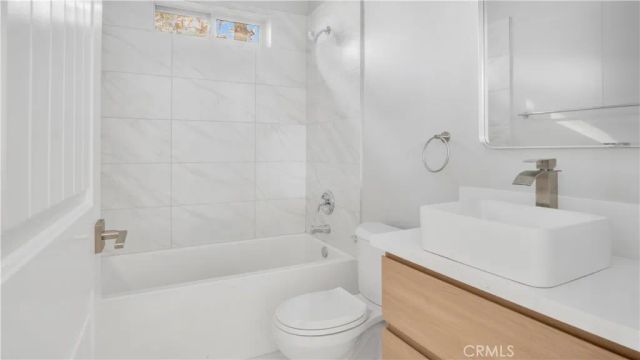 4858 W Avenue L2, Lancaster, CA 93536