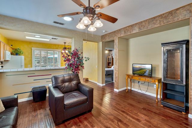 2058 Stonecrest Ln, Lincoln, CA 95648