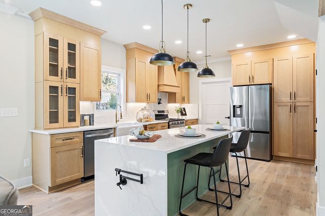 2425 Mellville, Decatur, GA 30032