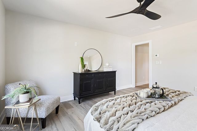 2425 Mellville, Decatur, GA 30032