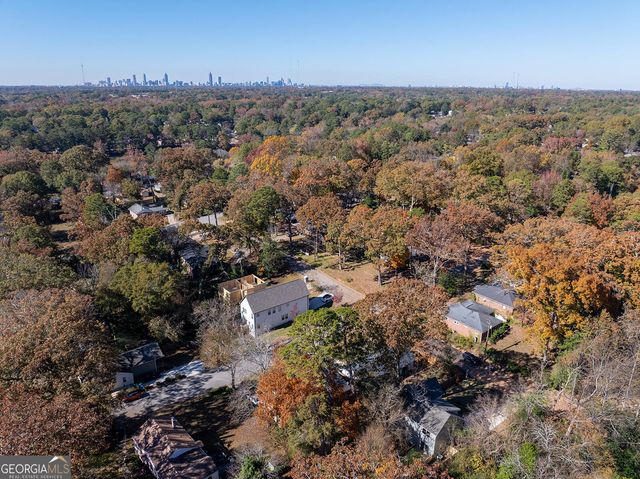 2425 Mellville, Decatur, GA 30032