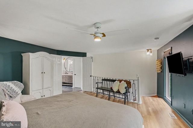 1731 QUIETREE DR, Reston, VA 20194