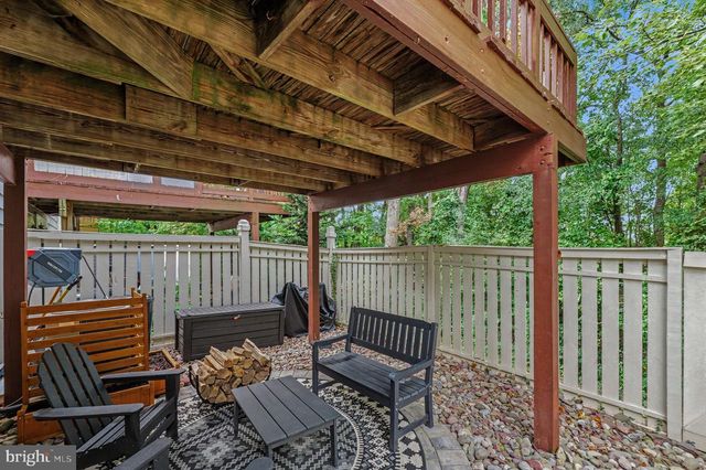 1731 QUIETREE DR, Reston, VA 20194