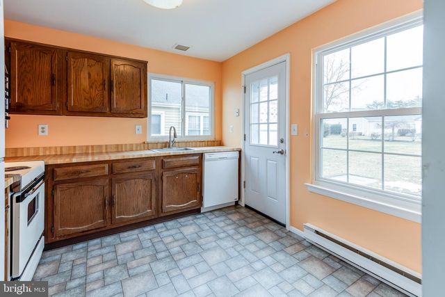 9 WESTMINSTER DR S, Southampton, NJ 08088