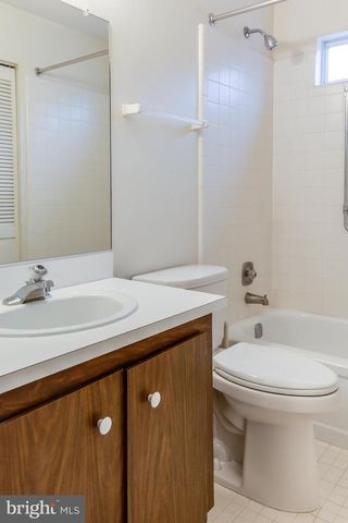 9 WESTMINSTER DR S, Southampton, NJ 08088