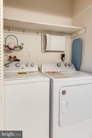 9 WESTMINSTER DR S, Southampton, NJ 08088